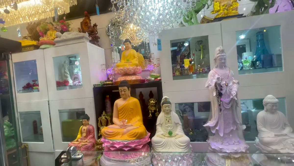 Tượng Phật, Quan Âm, đồ thờ